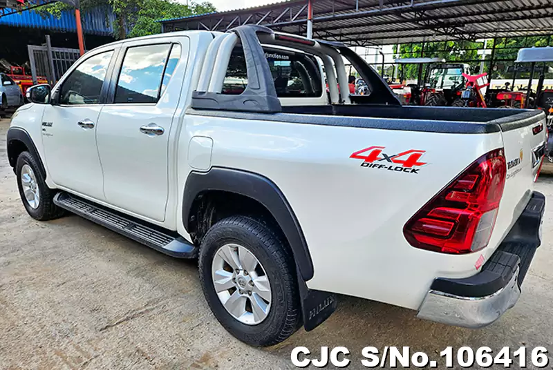 2015 Toyota / Hilux / Revo Stock No. 106416