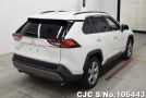 Toyota Rav4 in White for Sale Image 2