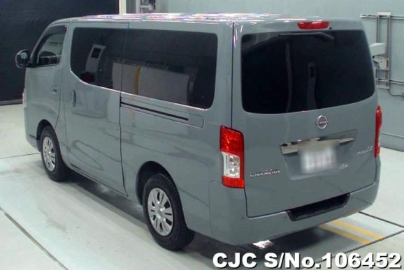 Nissan Caravan in Gray for Sale Image 2