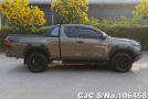 Toyota Hilux in Oxide Bronze Metallic for Sale Image 6