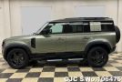 Land Rover Defender in Green for Sale Image 3