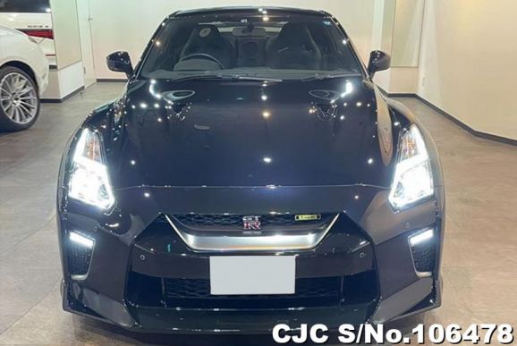 Nissan GTR in Purple for Sale Image 3