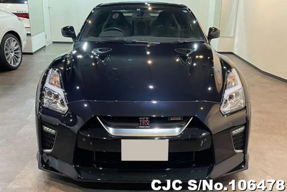 Nissan GTR in Purple for Sale Image 4