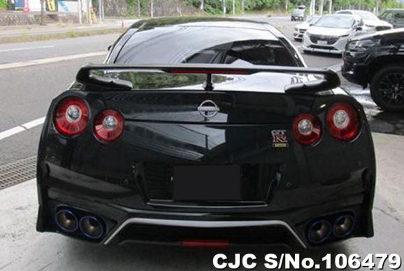 Nissan GTR in Gray for Sale Image 5