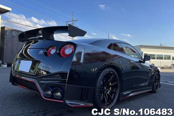 Nissan GTR in Black for Sale Image 1