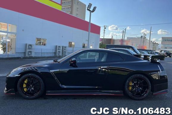 Nissan GTR in Black for Sale Image 5