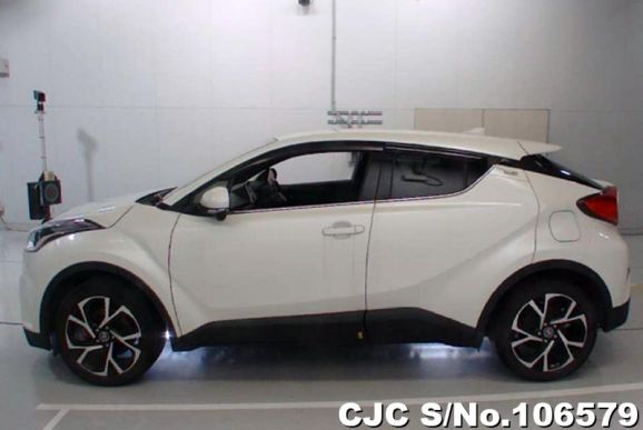 Toyota C-HR in White for Sale Image 5