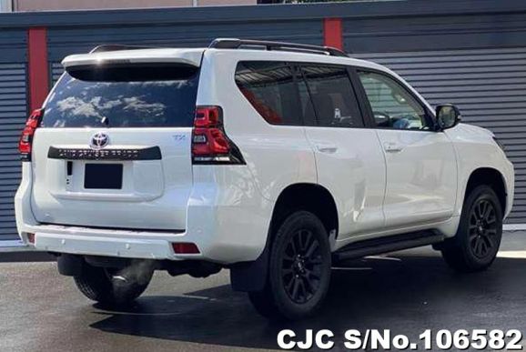 Toyota Land Cruiser Prado in White for Sale Image 1