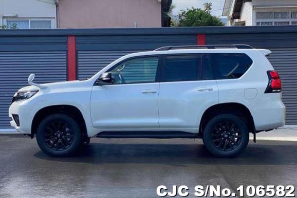 Toyota Land Cruiser Prado in White for Sale Image 7