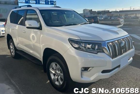 Toyota Land Cruiser Prado in Pearl for Sale Image 0