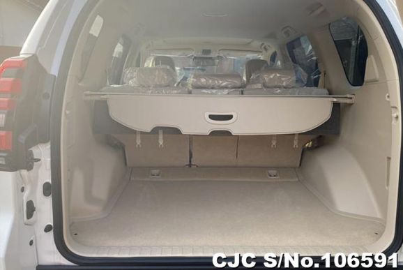 Toyota Land Cruiser Prado in Pearl for Sale Image 4