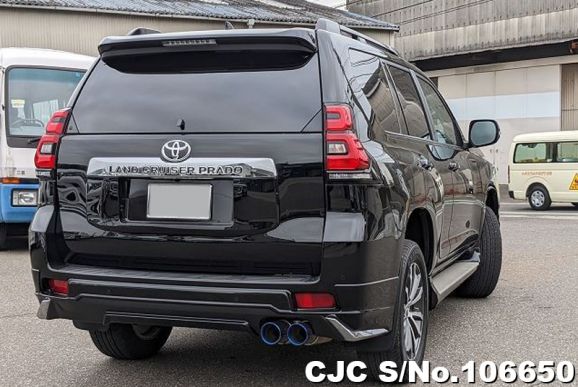 Toyota Land Cruiser Prado in Black for Sale Image 2