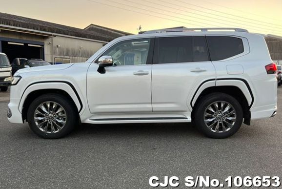 Toyota Land Cruiser in Pearl for Sale Image 7