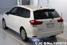 Toyota Corolla Fielder in White for Sale Image 2