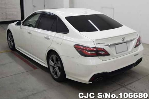 Toyota Crown in White for Sale Image 1