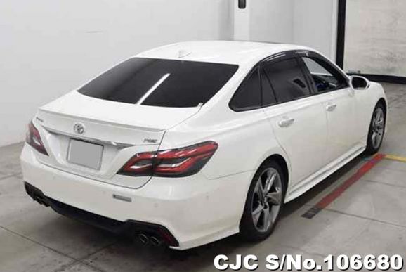 Toyota Crown in White for Sale Image 2