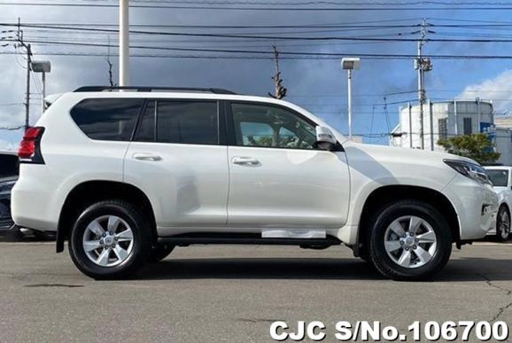 Toyota Land Cruiser Prado in Pearl for Sale Image 3