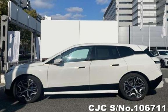 BMW iX in White for Sale Image 2