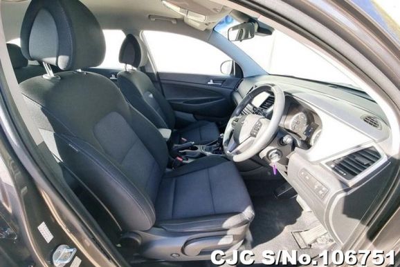 Hyundai Tucson in Gray for Sale Image 10