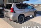 Toyota Land Cruiser Prado in Gray for Sale Image 1