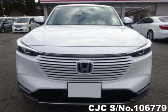 Honda Vezel in White for Sale Image 4