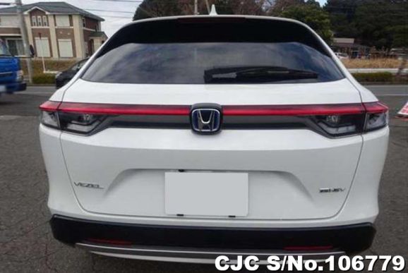 Honda Vezel in White for Sale Image 5