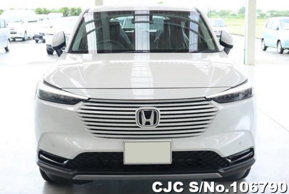 Honda Vezel in White for Sale Image 4