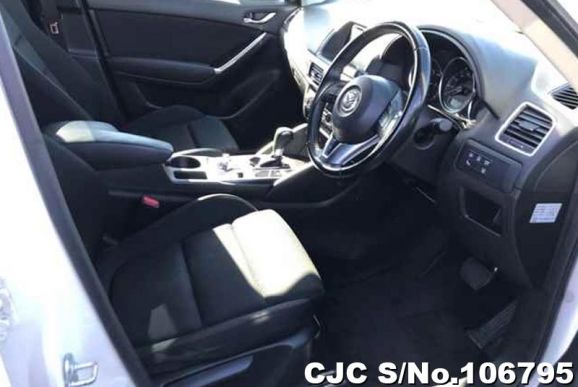 Mazda CX-5 in White for Sale Image 4