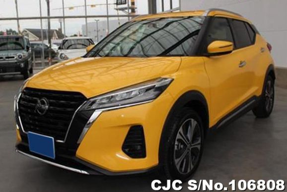 Nissan Kicks in Yellow for Sale Image 3