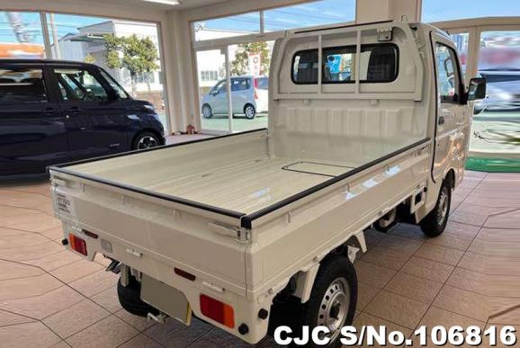 Nissan Clipper in White for Sale Image 1