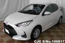 Toyota Yaris in Pearl for Sale Image 3