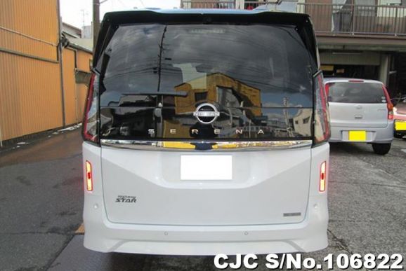 Nissan Serena in Pearl for Sale Image 5