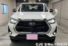 Toyota Hilux in White for Sale Image 4