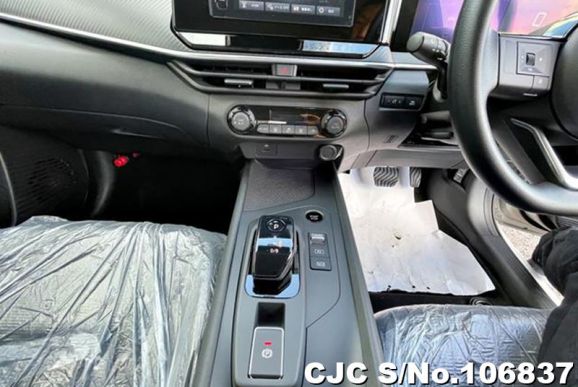 Nissan Note in Silver for Sale Image 11