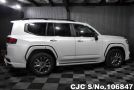 Toyota Land Cruiser in Pearl for Sale Image 4