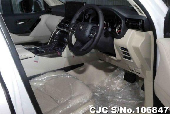 Toyota Land Cruiser in Pearl for Sale Image 8