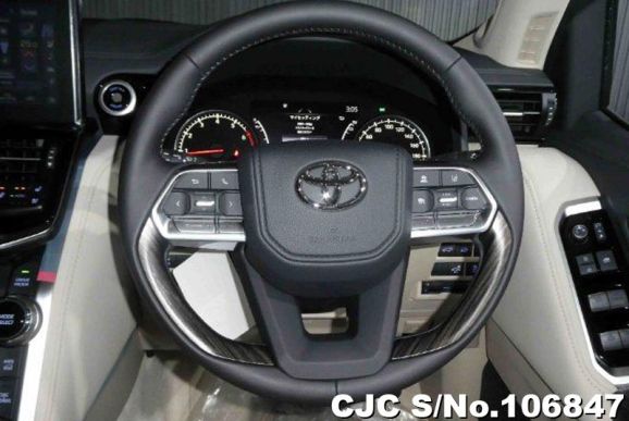 Toyota Land Cruiser in Pearl for Sale Image 12