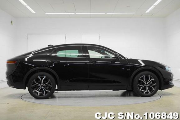 Toyota Crown Crossover in Black for Sale Image 6