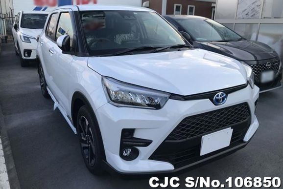 Toyota Raize in White for Sale Image 0