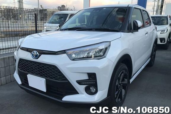 Toyota Raize in White for Sale Image 2