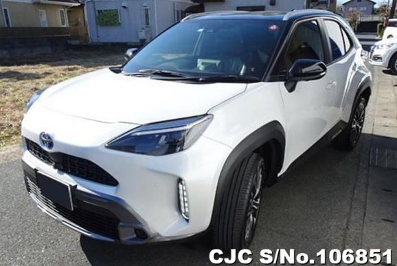 Toyota Yaris Cross in White for Sale Image 2