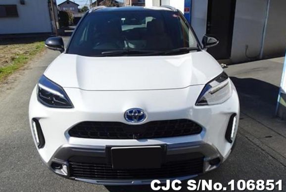 Toyota Yaris Cross in White for Sale Image 3