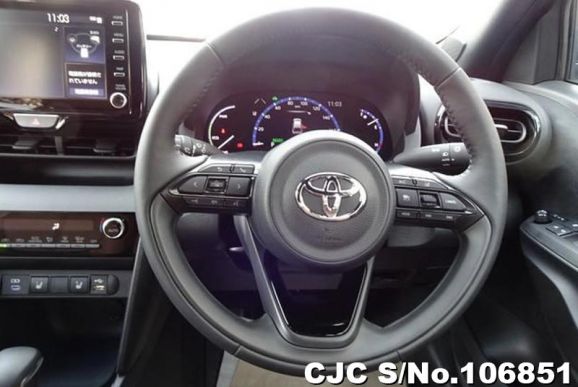 Toyota Yaris Cross in White for Sale Image 9