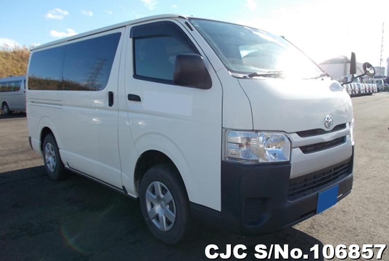 Toyota / Hiace 2017