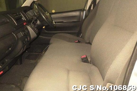 Toyota Hiace in Silver for Sale Image 3