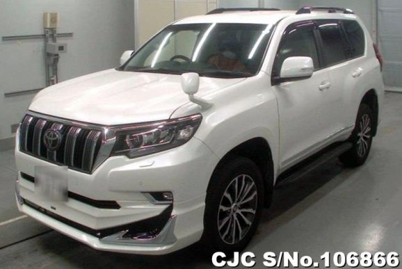 Toyota Land Cruiser Prado in White for Sale Image 3