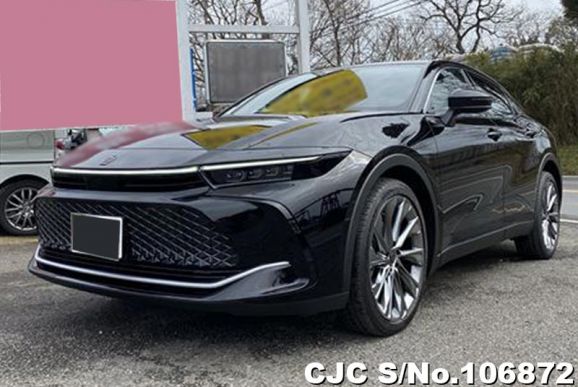 Toyota Crown Crossover in Black for Sale Image 3