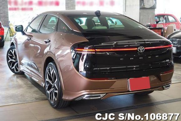 Toyota Crown Crossover in Brown for Sale Image 2