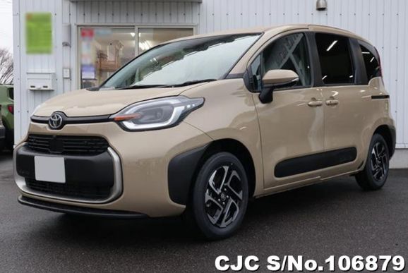 Toyota Sienta in Brown for Sale Image 3