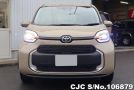 Toyota Sienta in Brown for Sale Image 4